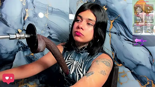 Snapshot of Emily_Evo chatting on September 14, 2025, 11:37 pm Emily Evo online show from September 14, 2025, 11:37 pm