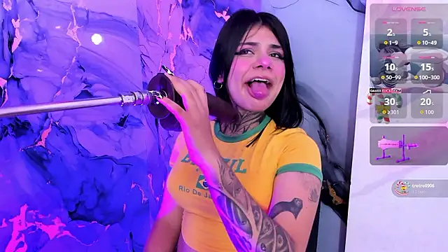 Snapshot of Emily_Evo chatting on February 1, 2026, 11:53 am Emily Evo online show from February 1, 2026, 11:53 am