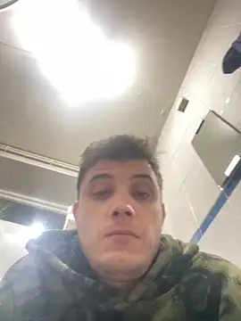 Snapshot of kisspussy1993 chatting on October 28, 2025, 12:14 am kisspussy1993 online show from October 28, 2025, 12:14 am