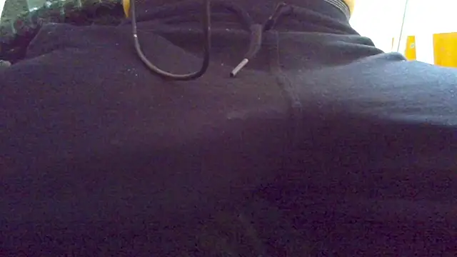 HairyHornyTwinkx online show from November 21, 2025, 3:11 pm