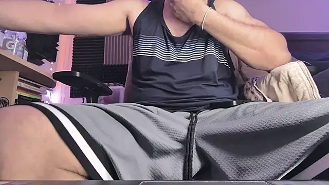 Percy0904 online show from April 15, 2026, 6:42 am