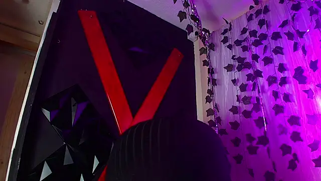 Snapshot of ivonne_diaz1 chatting on November 3, 2025, 7:37 pm ivonne diaz1 online show from November 3, 2025, 7:37 pm