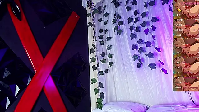 Snapshot of ivonne_diaz1 chatting on December 1, 2025, 8:14 pm ivonne diaz1 online show from December 1, 2025, 8:14 pm