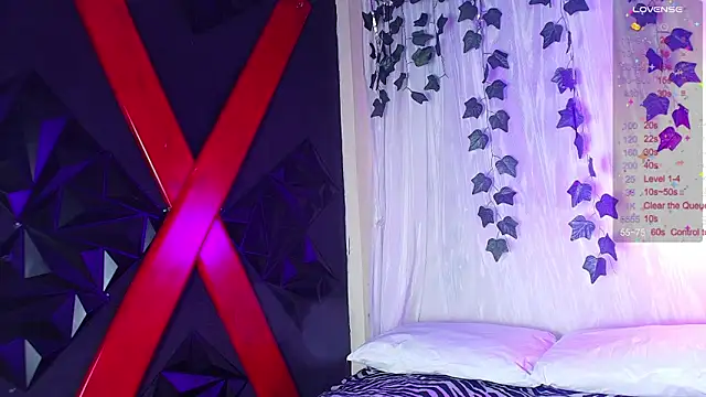 Snapshot of ivonne_diaz1 chatting on December 15, 2025, 7:51 pm ivonne diaz1 online show from December 15, 2025, 7:51 pm