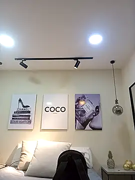 Samantha hotly online show from September 24, 2025, 11:46 am