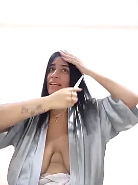 Samantha hotly online show from September 27, 2025, 1:27 pm