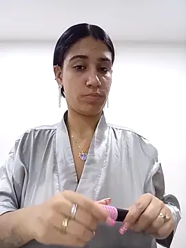 Samantha hotly online show from October 8, 2025, 12:03 pm