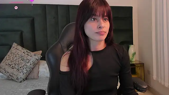 valerieMattson online show from December 20, 2025, 5:31 pm