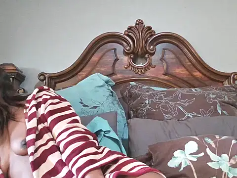 Snapshot of kinkyliciouse23 chatting on May 12, 2026, 9:17 am kinkyliciouse23 online show from May 12, 2026, 9:17 am