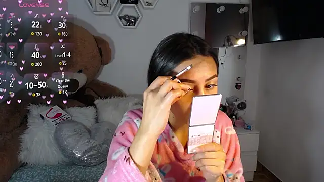 Snapshot of channel-rose1 chatting on November 3, 2025, 12:28 pm channel-rose1 online show from November 3, 2025, 12:28 pm