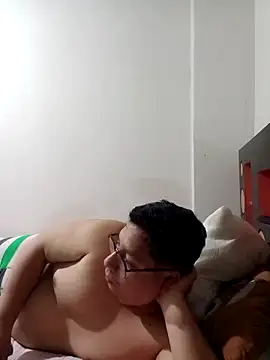 Snapshot of Napoleon246 chatting on October 29, 2025, 4:15 am Napoleon246 online show from October 29, 2025, 4:15 am