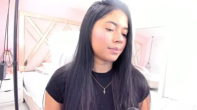 Snapshot of samantaa_shy chatting on January 17, 2026, 11:30 pm samantaa shy online show from January 17, 2026, 11:30 pm