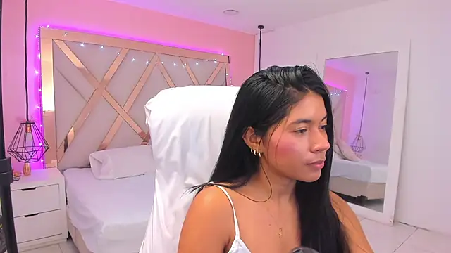 Snapshot of samantaa_shy chatting on February 3, 2026, 6:22 am samantaa shy online show from February 3, 2026, 6:22 am