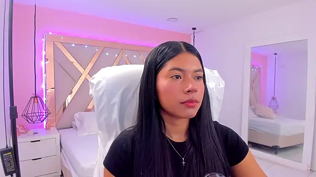 Snapshot of samantaa_shy chatting on March 1, 2026, 1:40 am samantaa shy online show from March 1, 2026, 1:40 am