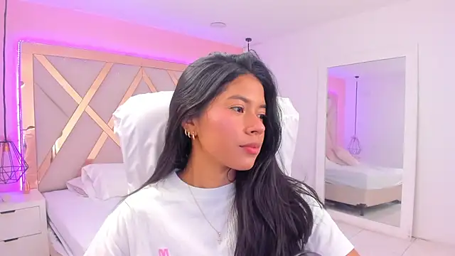 Snapshot of samantaa_shy chatting on March 2, 2026, 11:00 pm samantaa shy online show from March 2, 2026, 11:00 pm