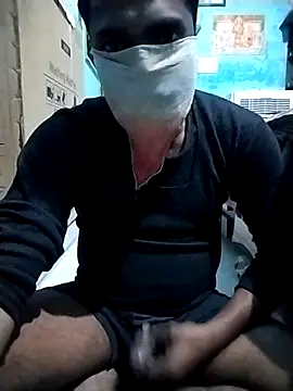 Snapshot of sanjusonk2025 chatting on February 15, 2026, 7:32 pm sanjusonk2025 online show from February 15, 2026, 7:32 pm