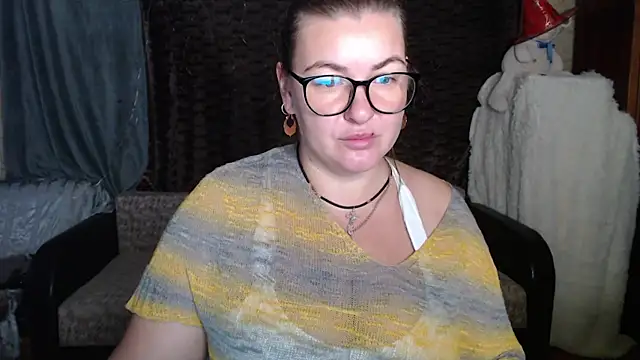 Snapshot of NikaSkylink chatting on November 10, 2025, 4:00 am NikaSkylink online show from November 10, 2025, 4:00 am