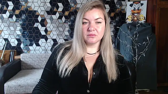 Snapshot of NikaSkylink chatting on April 10, 2026, 4:50 am NikaSkylink online show from April 10, 2026, 4:50 am