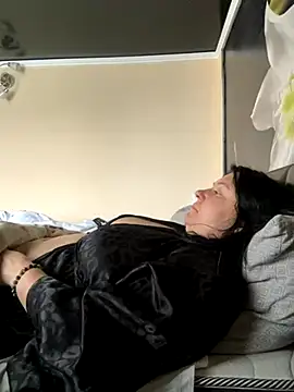 Liza Will online show from November 27, 2025, 7:32 am