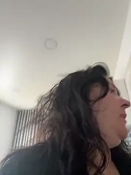 Liza Will online show from February 26, 2026, 6:23 am