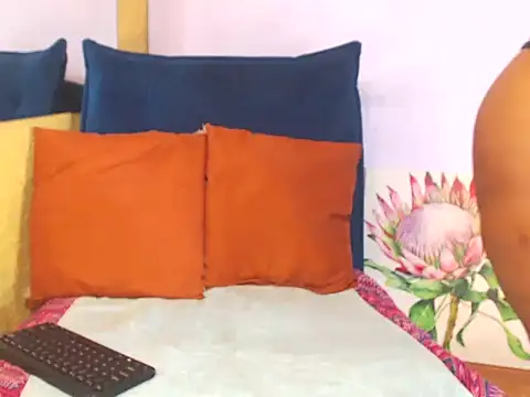 Snapshot of SexyScarlet101 chatting on January 14, 2026, 6:57 pm SexyScarlet101 online show from January 14, 2026, 6:57 pm