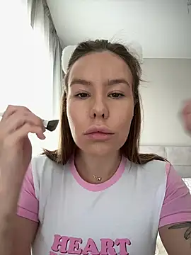 Ashley Roys online show from March 5, 2026, 10:44 am