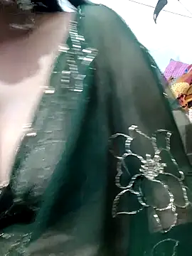 Snapshot of Cuty_siya_143 chatting on November 9, 2025, 8:23 am Cuty siya 143 online show from November 9, 2025, 8:23 am