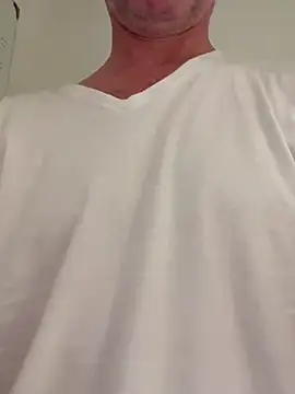 Snapshot of Woodchip chatting on November 2, 2025, 9:00 am Woodchip online show from November 2, 2025, 9:00 am