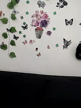 AntonelaMorriz online show from March 25, 2026, 7:47 am