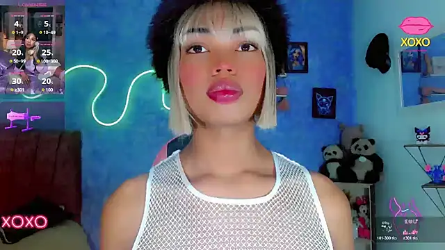 Snapshot of Aishasexy18 chatting on December 3, 2025, 10:35 am Aishasexy18 online show from December 3, 2025, 10:35 am