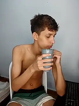 Allnei online show from September 21, 2025, 7:59 pm