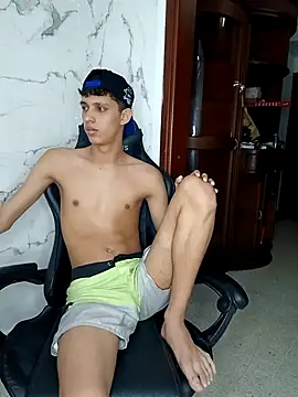 Allnei online show from March 8, 2026, 10:02 pm