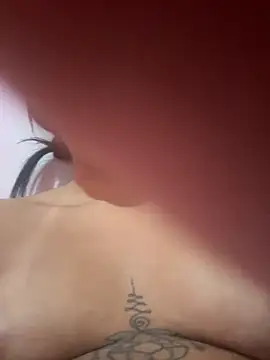 ninfetinha20 online show from February 5, 2026, 5:01 am