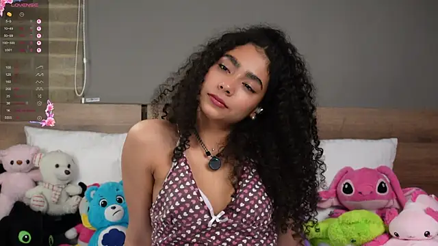 Victoria Curly online show from November 22, 2025, 3:05 am