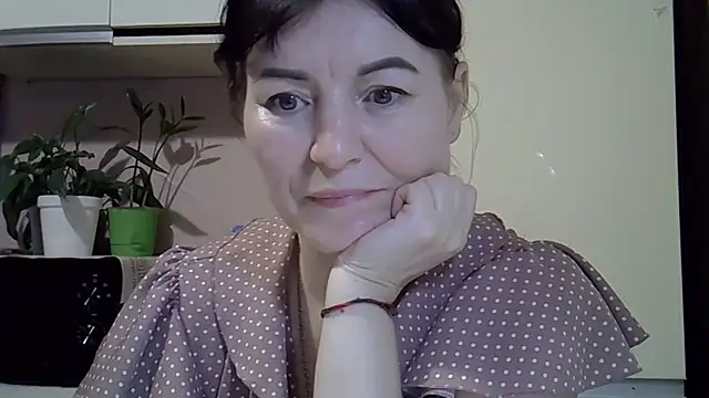 Krystal 82 online show from February 24, 2026, 7:23 pm