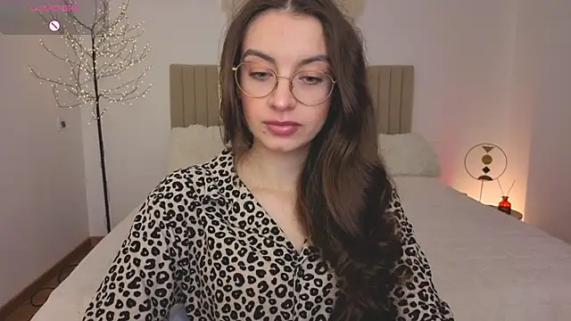 Snapshot of Real_cutie1 chatting on April 30, 2026, 1:06 pm Real cutie1 online show from April 30, 2026, 1:06 pm