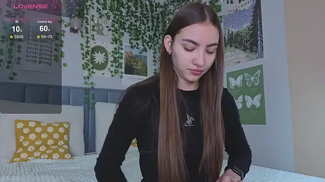 Ashley Pierce online show from October 4, 2025, 4:10 am