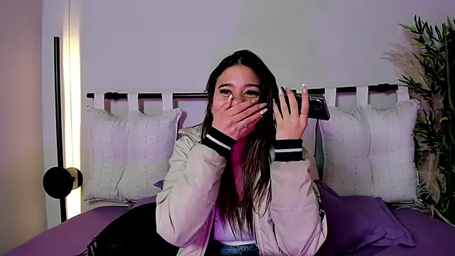 Rachell criss online show from March 22, 2026, 4:05 am