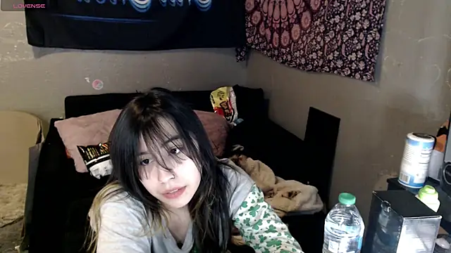 London Ray online show from November 2, 2025, 9:11 am