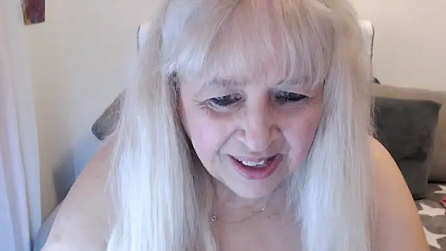 SusiLifeXXX online show from September 10, 2025, 7:25 pm