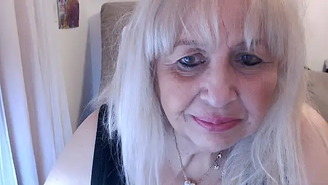 SusiLifeXXX online show from December 15, 2025, 8:35 pm