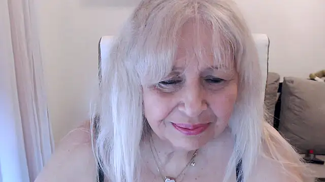 SusiLifeXXX online show from January 8, 2026, 9:06 pm