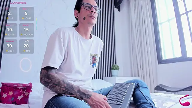 JackAndRosse  online show from January 9, 2026, 3:04 pm