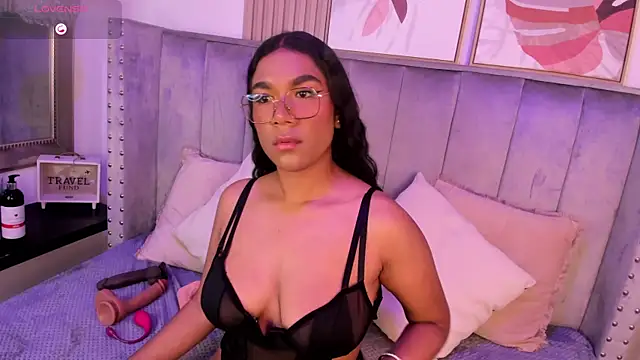 Seshat Hitt online show from October 18, 2025, 3:31 am