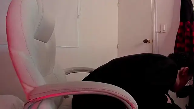 dark sun302 online show from October 4, 2025, 9:24 pm