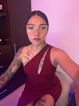 Snapshot of SurpriseMadlicia chatting on September 23, 2025, 11:19 pm SurpriseMadlicia online show from September 23, 2025, 11:19 pm