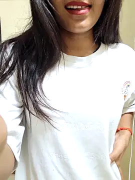 Snapshot of Raj-kumari chatting on May 9, 2026, 3:39 pm Raj-kumari online show from May 9, 2026, 3:39 pm