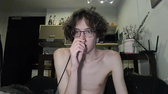 Snapshot of LovesomeCookie chatting on September 19, 2025, 2:29 pm LovesomeCookie online show from September 19, 2025, 2:29 pm