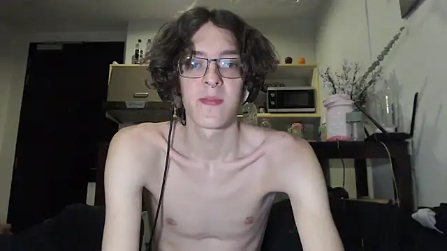 Snapshot of LovesomeCookie chatting on September 23, 2025, 12:41 pm LovesomeCookie online show from September 23, 2025, 12:41 pm