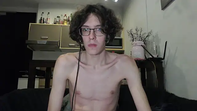 Snapshot of LovesomeCookie chatting on September 30, 2025, 12:10 pm LovesomeCookie online show from September 30, 2025, 12:10 pm